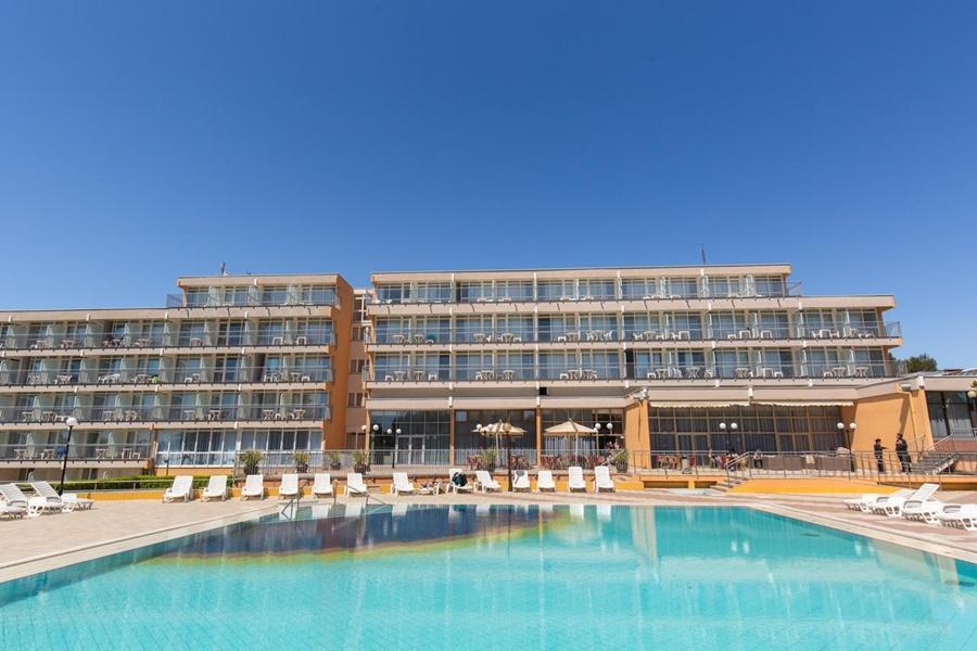 Arena Hotel Holiday ميدولين المظهر الخارجي الصورة